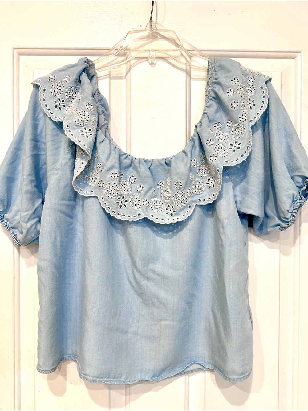 Time and Tru Embroidered Off-the-Shoulder Peasant Top – Size Large